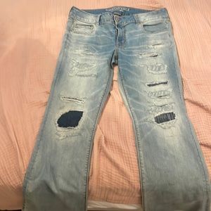 Brand new. Womens American eagle jeans.
